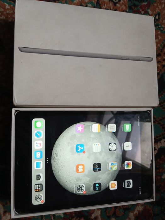 Ipad mini atpechatkali srochma sotiladi