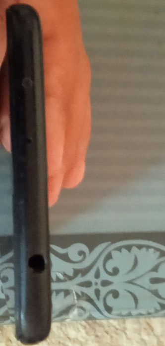 Redmi 5 sotiladi holati yaxshi