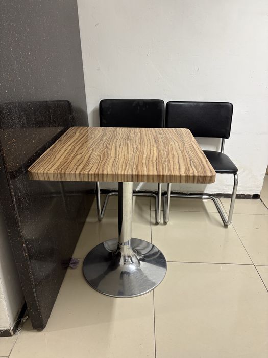 Стол и стулья 2шт