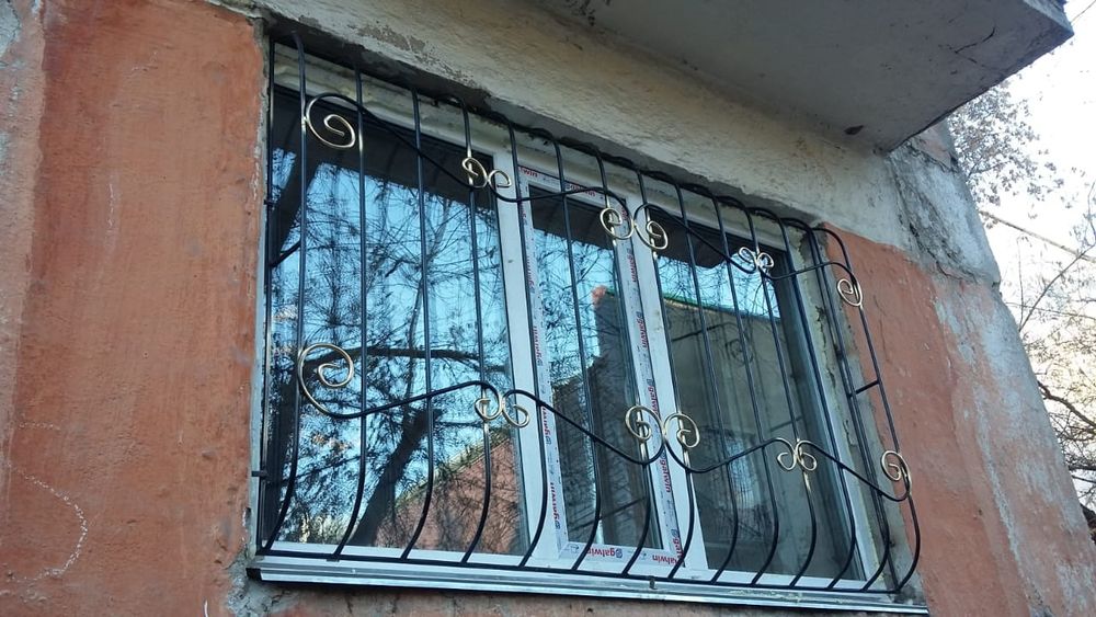 Решетки на окна, перила, заборы