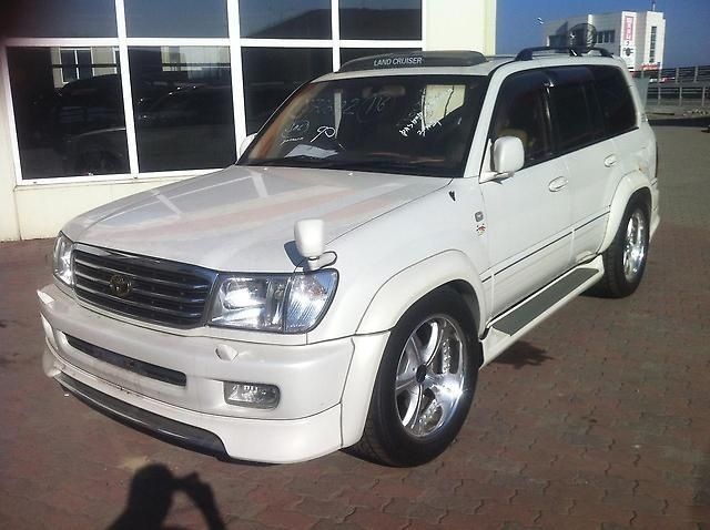 Бампер передний Lexus LX 470