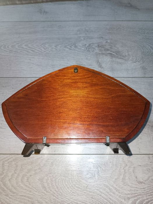 Антикварные часы