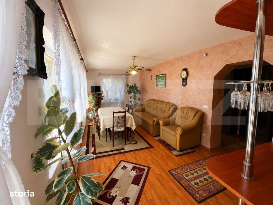 Casa de vanzare, 200 mp, 500 mp teren, zona Sangeorgiu de Mures