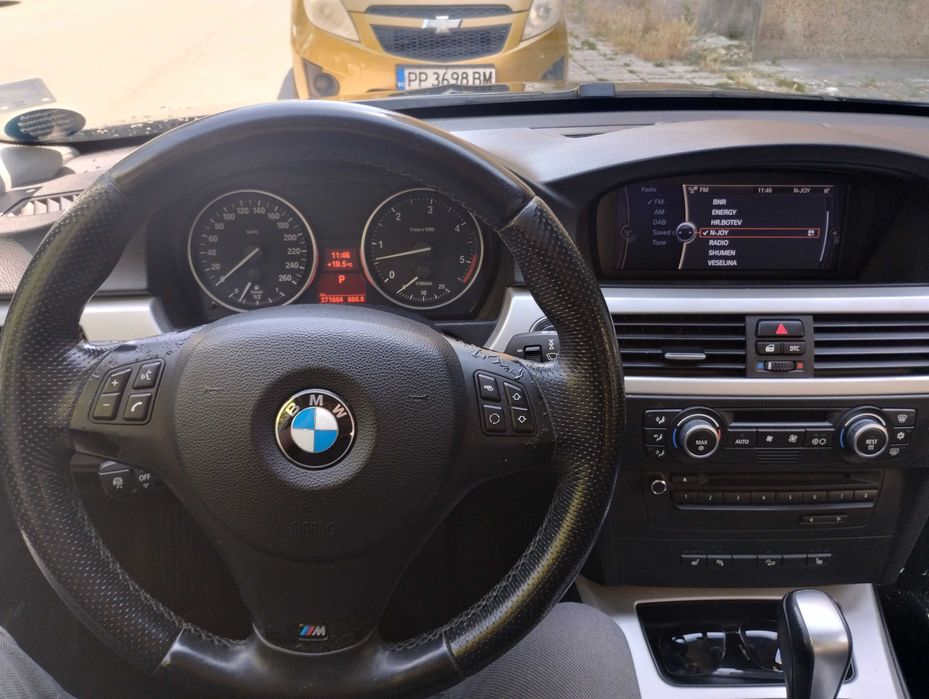 BMW 330 xdrive  245 hp