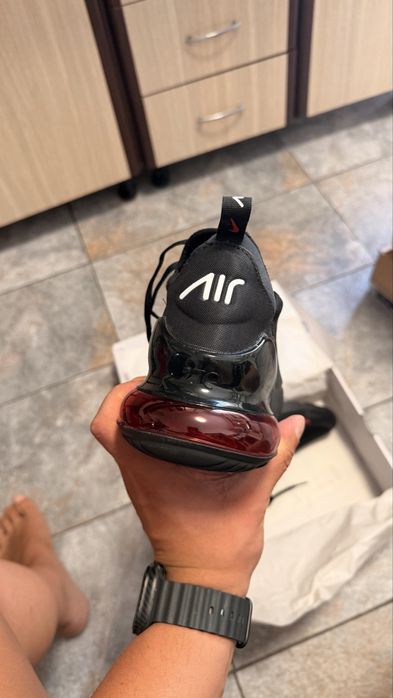 Nike air max 270 marimea 45 noi nepurtati.
