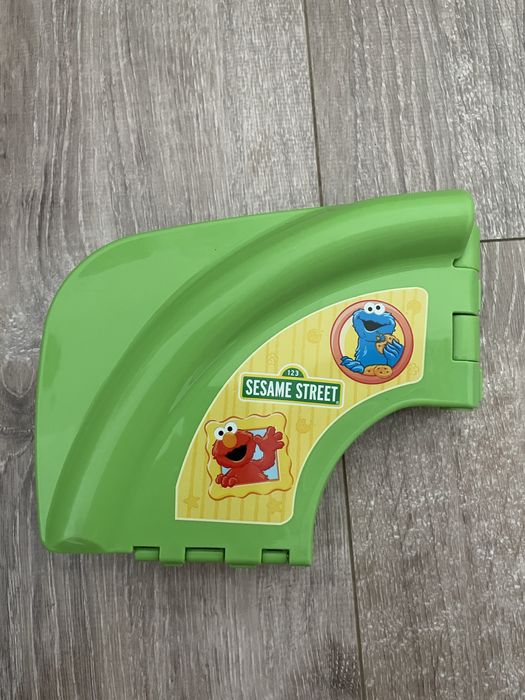 Capac de toaletǎ pt. copii nou