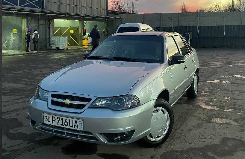 NEXIYA 2 5200$ kelishamiz moshina tiniq