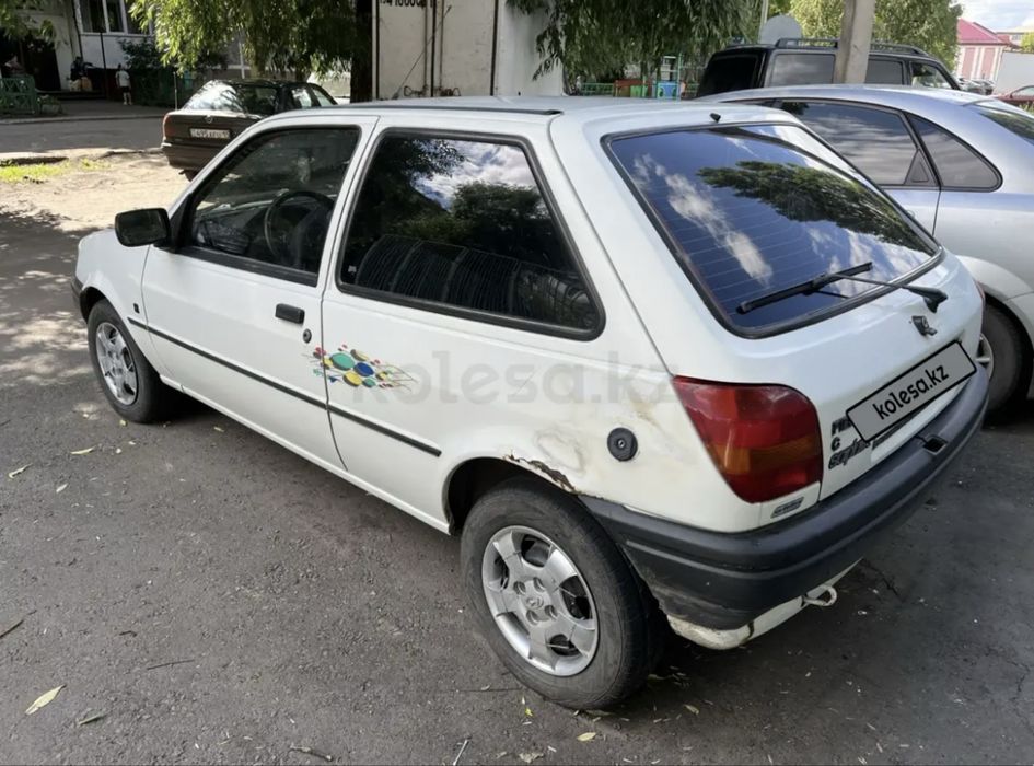Продам автомобиль Ford Fiesta