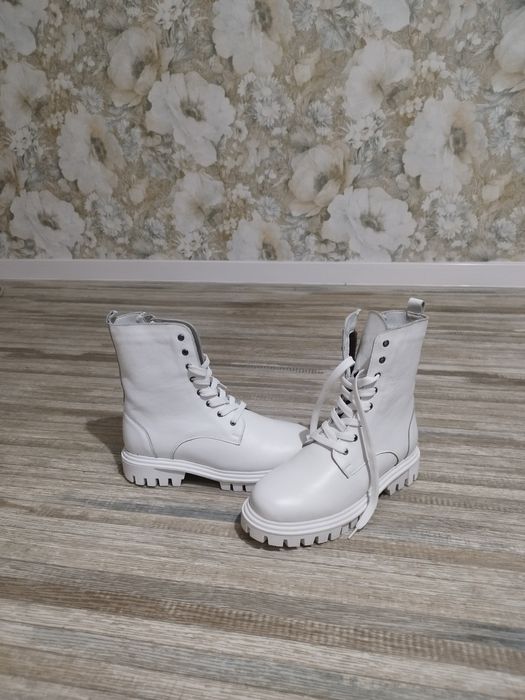 Продам зимние сапоги