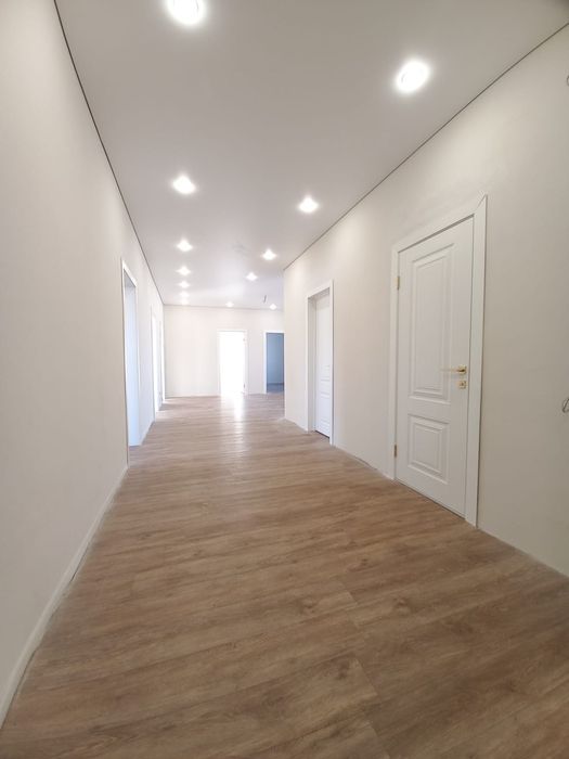 Продам дом в районе Курени