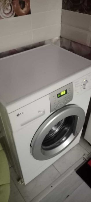 стиралка продается 30 000 тнг рабочий