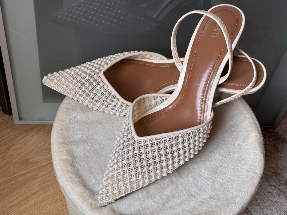 Чехли с ток ZARA