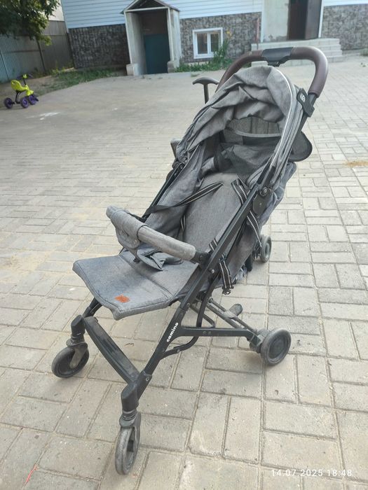 Продам прогулочные коляски бу