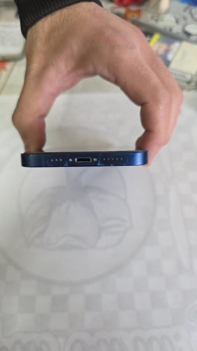 Vand / Schimb iphone 12