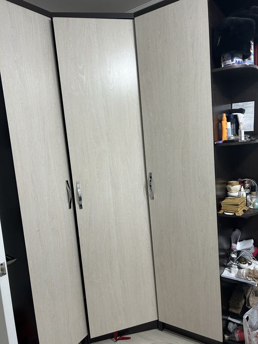 Отдам даром шкаф