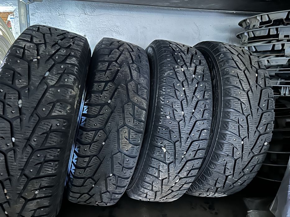 Продам шипованные шины R15 кобальт