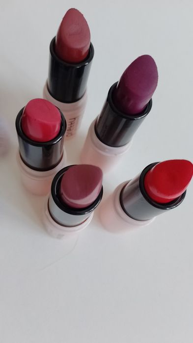 Набор косметики кисти помада макияж makeup