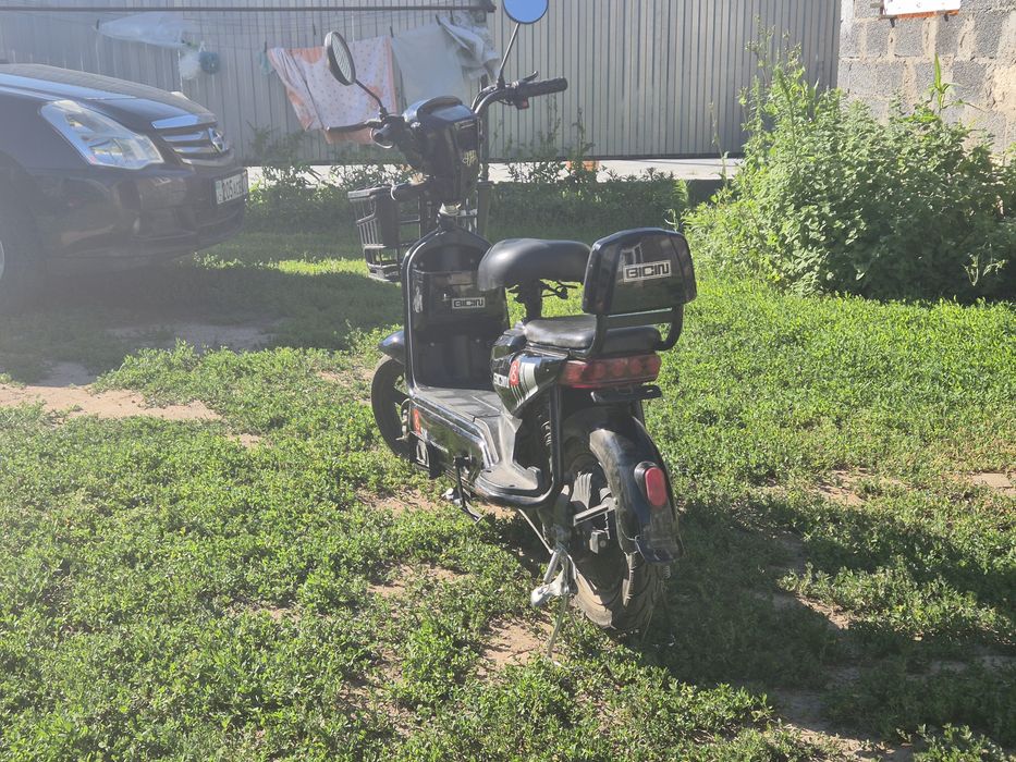 Скутер Sk8 400ватт