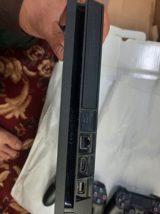 Ps4 silim 500gb.