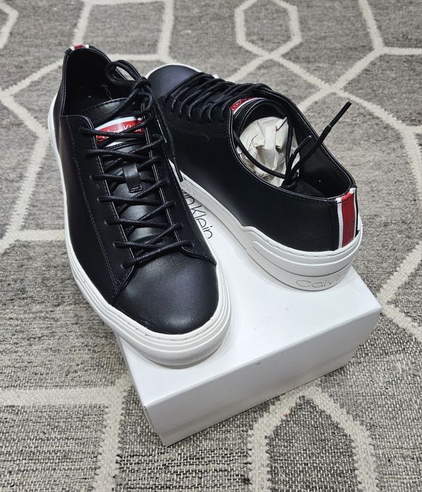 Adidasi tenesi calvin klein