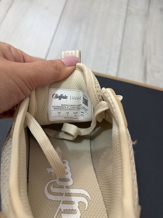 Pantofi sport Buffalo 38