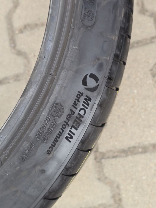 315 30 21 Michelin