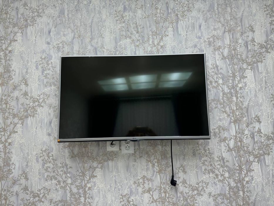 Televizorlar sotiladi bittasi yangi