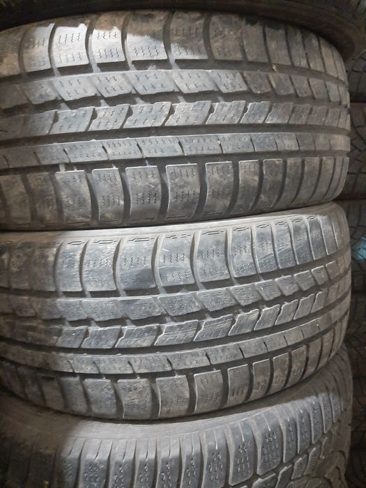 Продам шины 225/55/17 ханкок.