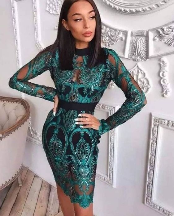 Официална рокля с пайети