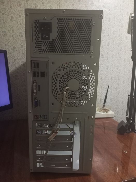 Системный блок core i3, 4gb ram, 80gb hdd