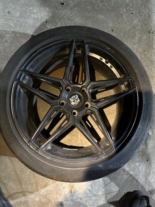 Продам диски с шинами