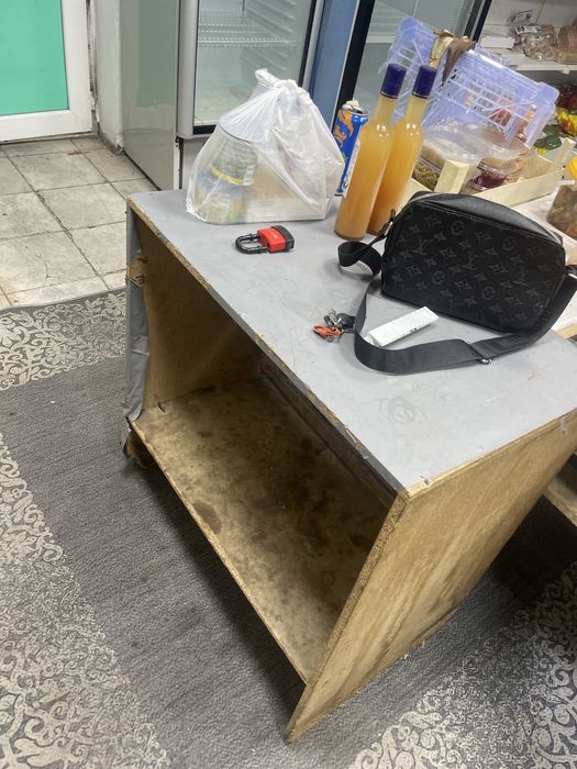 овощная полка и стол