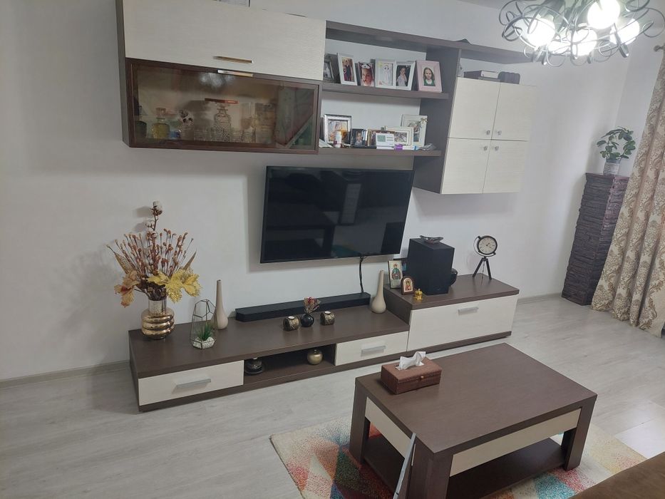 Vând mobilă sufragerie  1500 lei