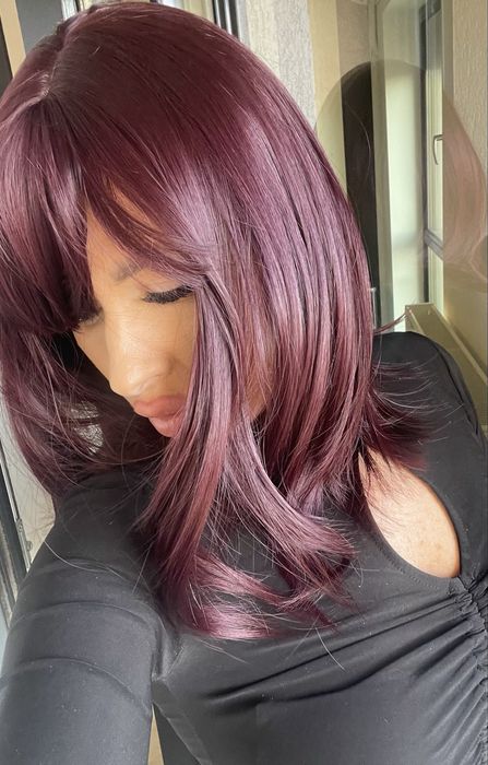 Peruca  scurta visiniu/ burgundia