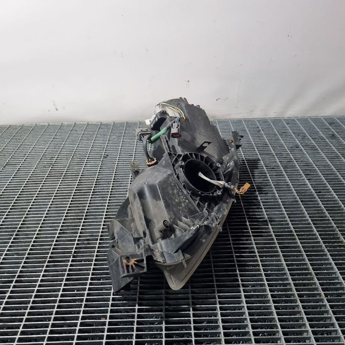 Far Dreapta Mazda CX - 7 2006 - 2012 SUV 4 Usi (1442) Xenon