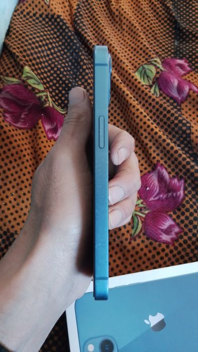 Телефон айфон 13