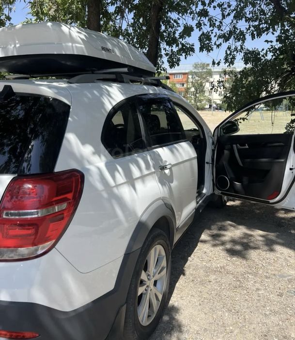 Продам автомобиль chevrolet captiva 2013
