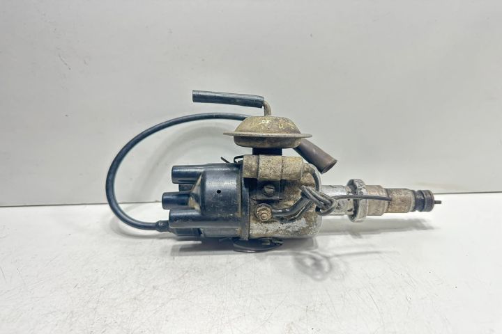 Delcou Dacia 1310  seria