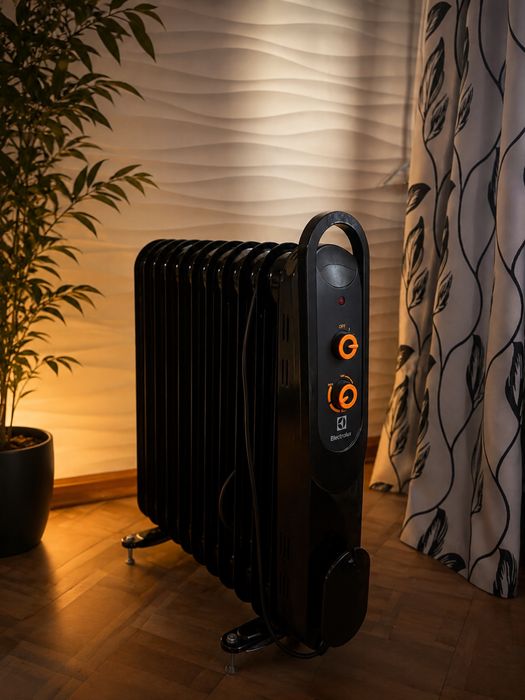 Масляный радиатор Electrolux, обогреватель