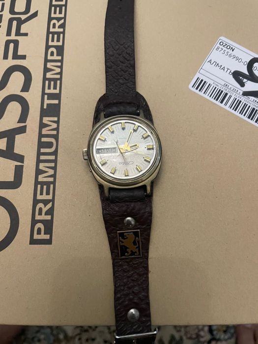 Часы Слава 26 камней