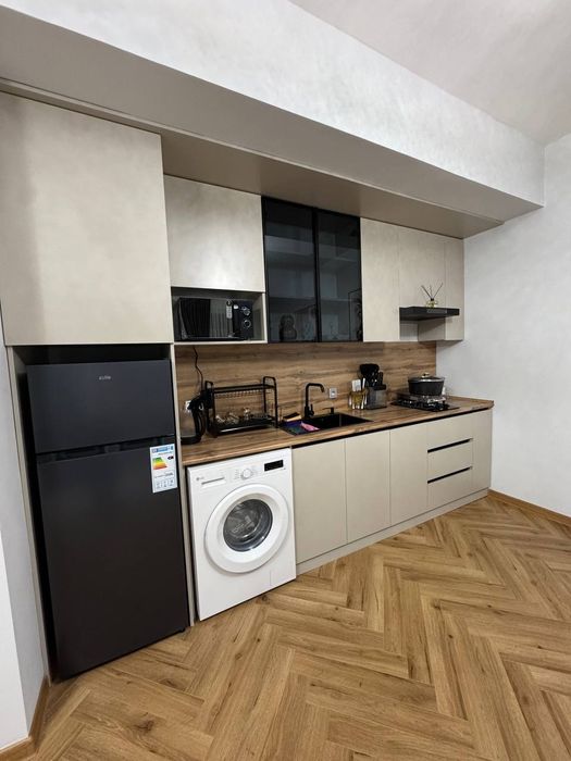 Charvoq darvazasi apartament 2 xonali bunaqa narxda yo 990.000 som kun