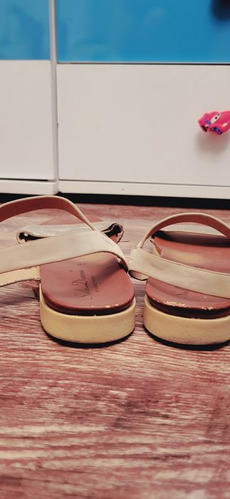 Sandale din piele Solo Donna marimea 38