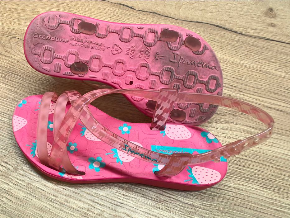 Обувки за момиченце Kamik, H&M, LC Waikiki, Ipanema