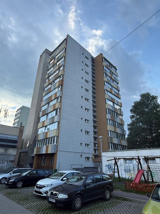 Apartament două camere,zona Tudor