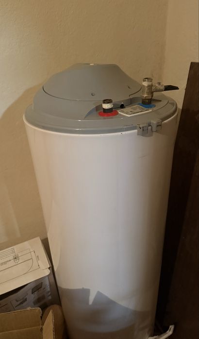 В Гаранция! Бойлер Eldom 72268WN