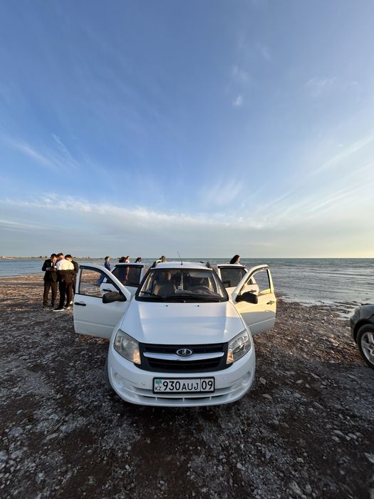 Продам Гранту 2014 автомат