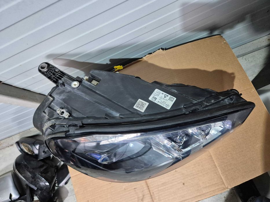 Far dreapta multibeam led Mercedes GLS X167  2019-2024 cod A1679066208