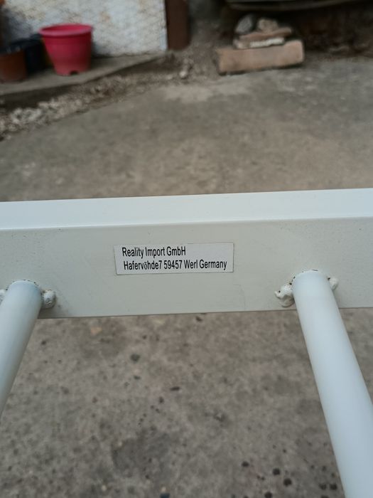 Pat metalic de o persoană cu tot cu saltea