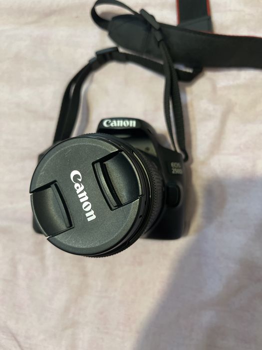 Canon 250D в отличном состояний