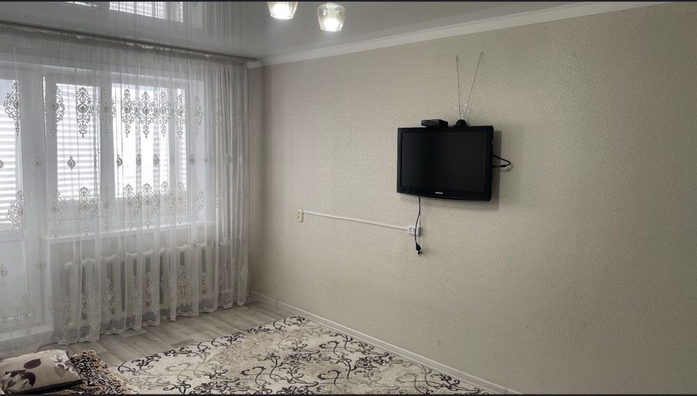 Сдам 2 комн квартиру в центре